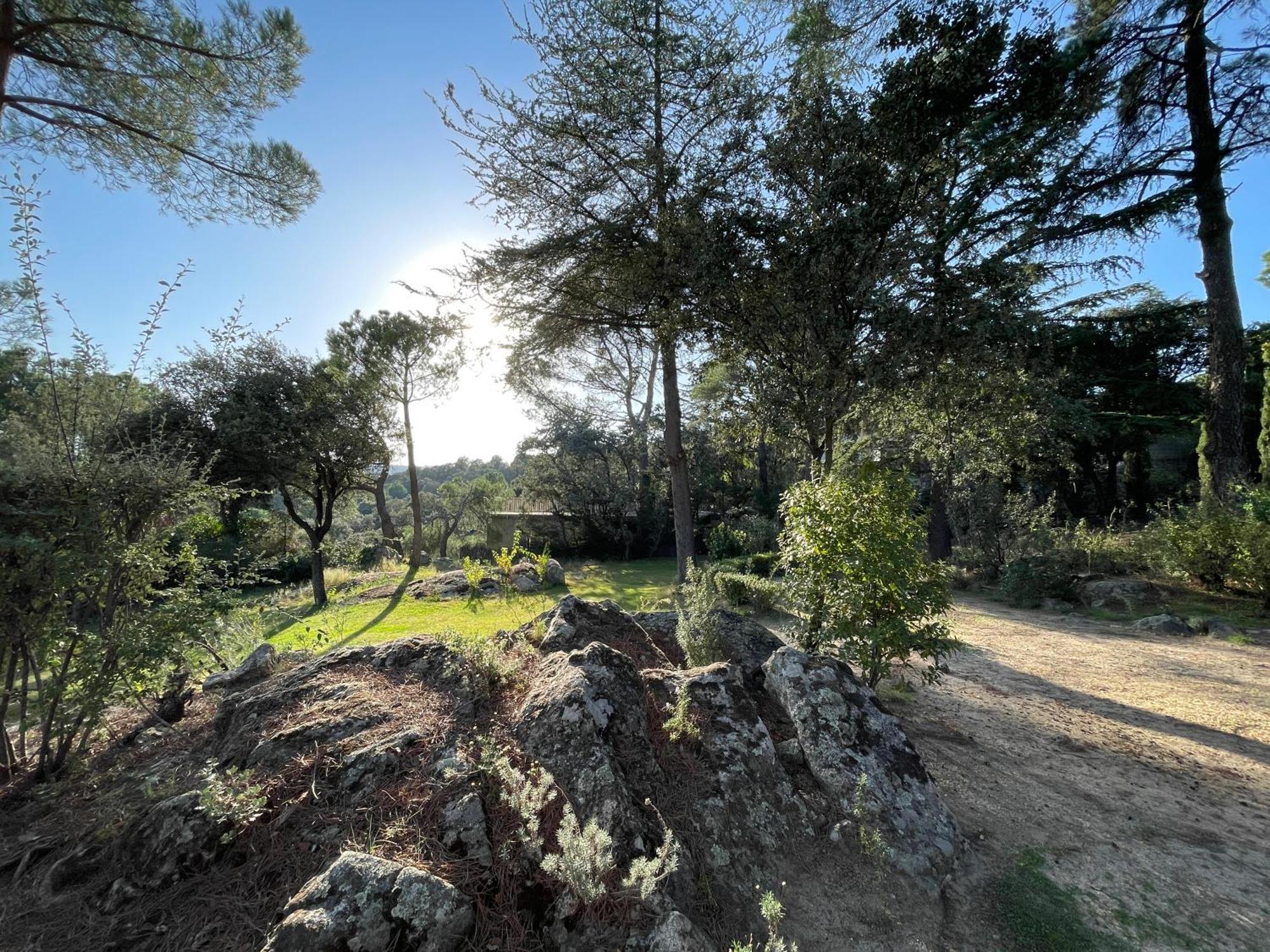 Chalet Con Piscina En Torrelodones Luaran gambar