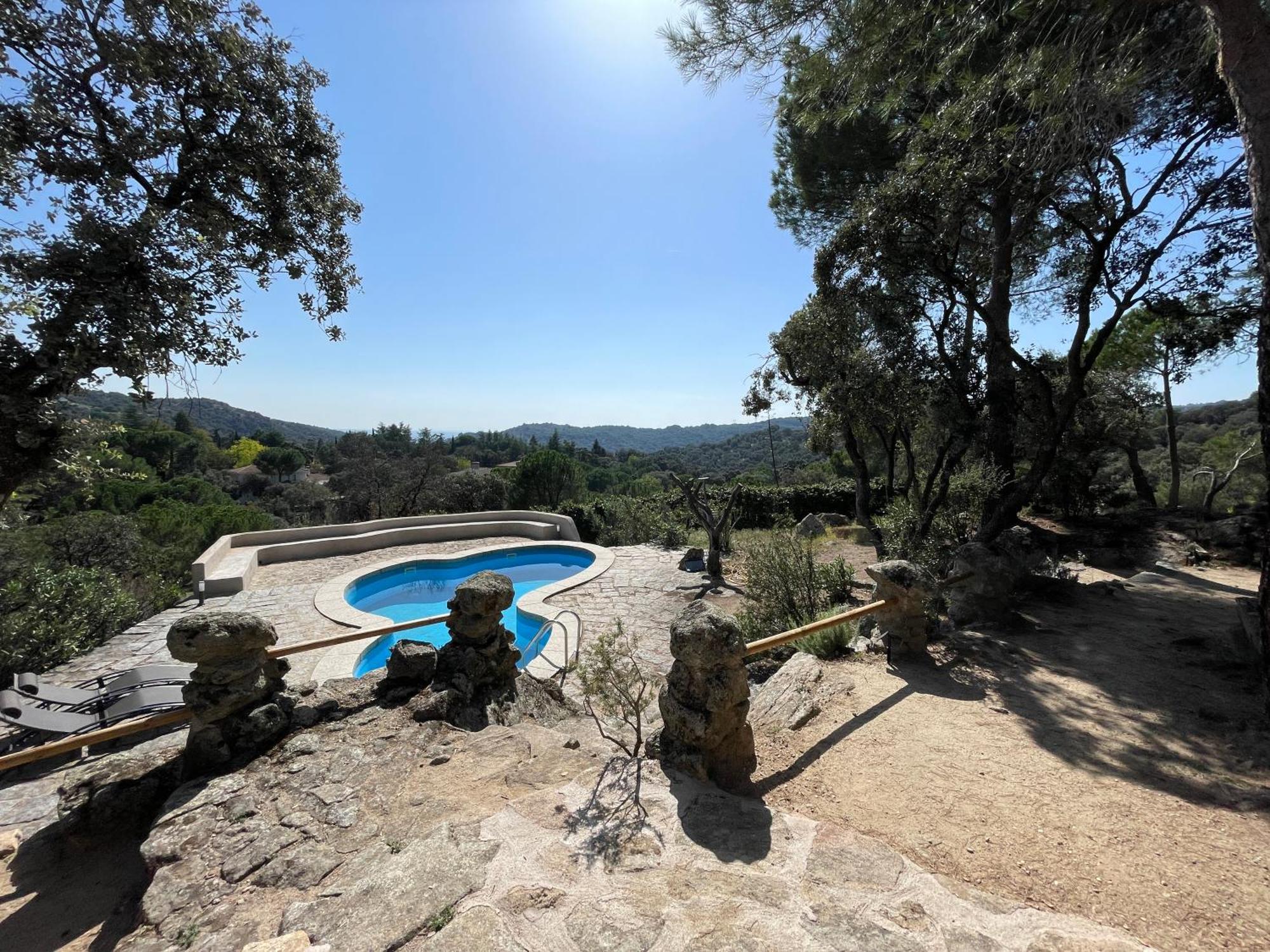 Chalet Con Piscina En Torrelodones Luaran gambar