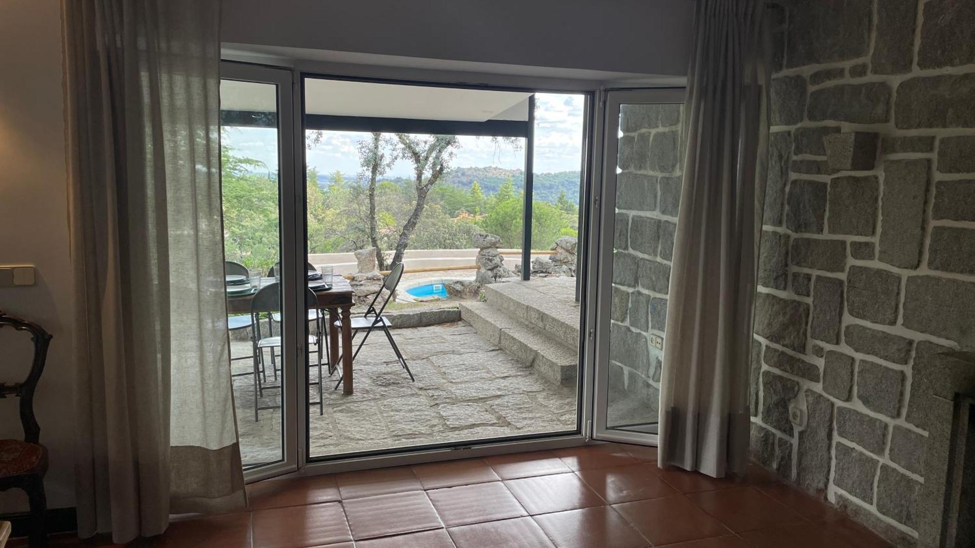 Chalet Con Piscina En Torrelodones Luaran gambar